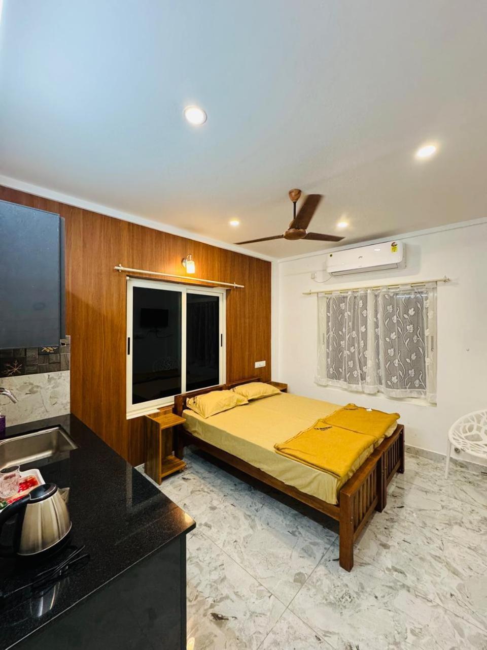 M M Residency Ξενοδοχείο Kochi Εξωτερικό φωτογραφία